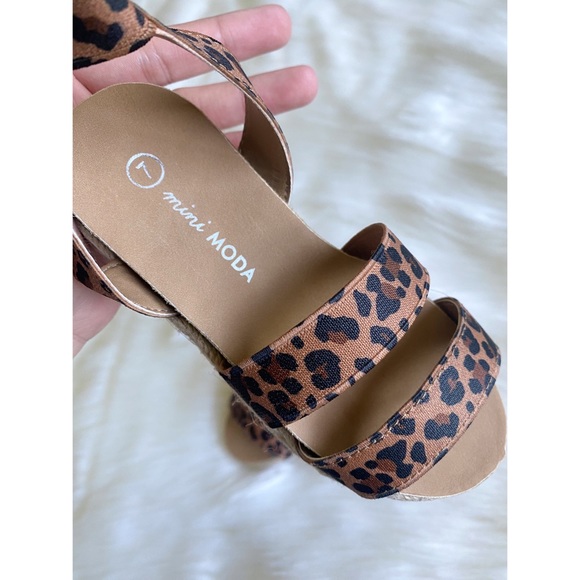 Toddler leopard print open toe sandals - Picture 4 of 4